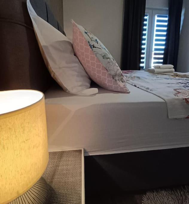 Holiday&Suite Klanac Vir Dış mekan fotoğraf