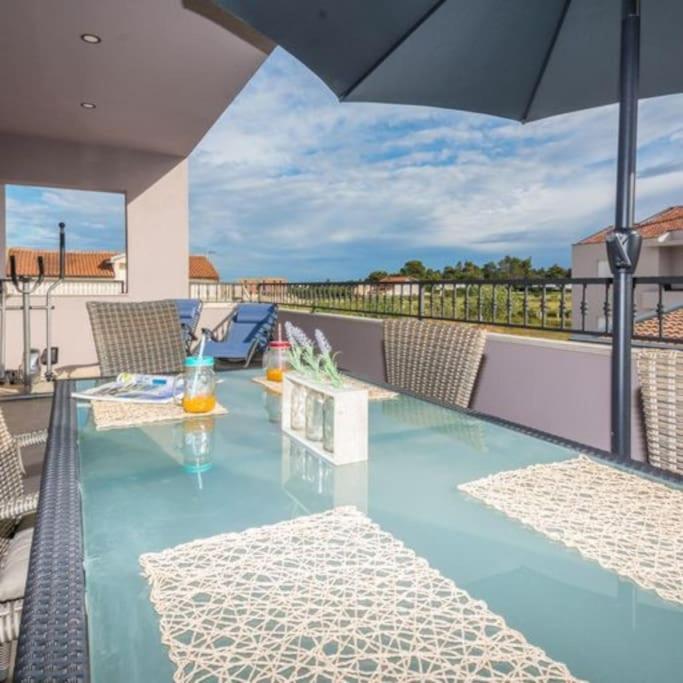 Holiday&Suite Klanac Vir Dış mekan fotoğraf